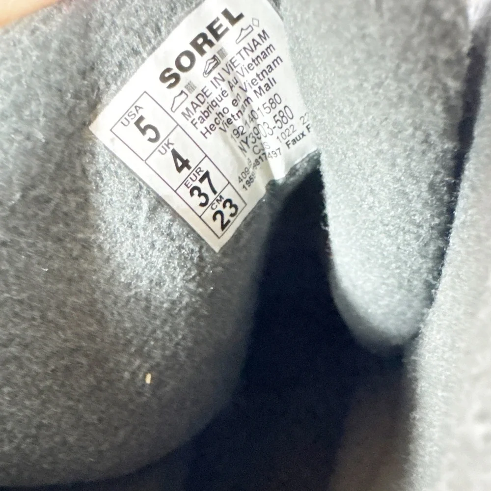 Sorel Winter Boots Womens Size 5 Whitney II Short Lace Purple Gray Pink